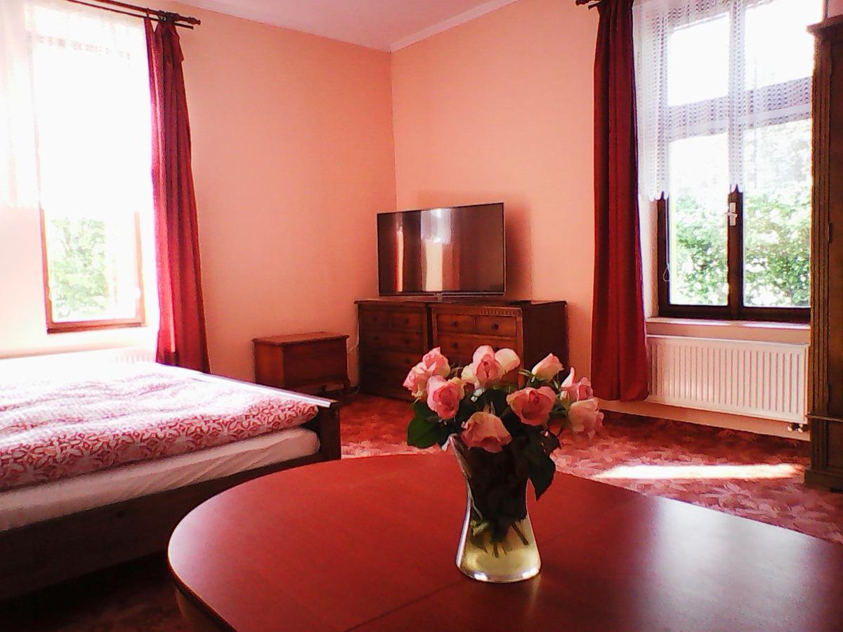 Отель U Zlate Brany Cesky Raj Wellness Libun Экстерьер фото