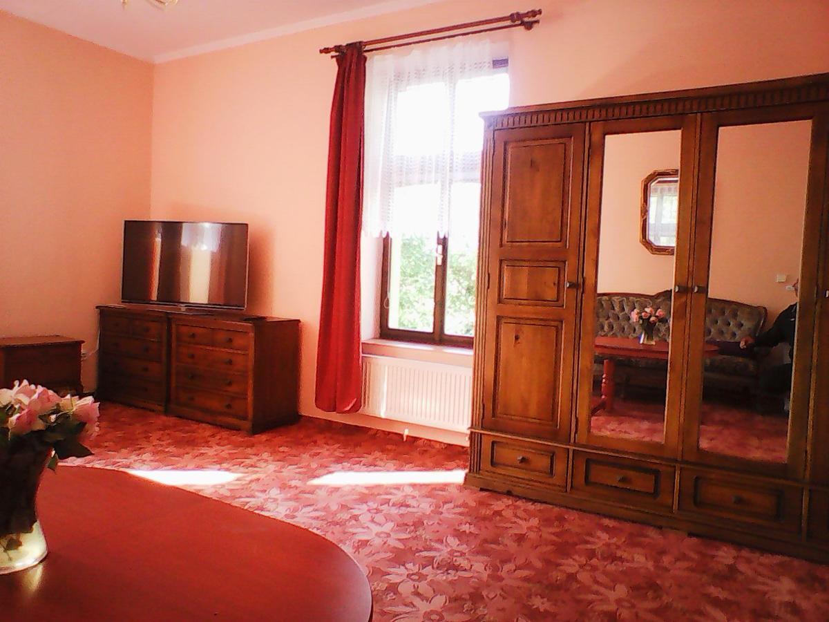 Отель U Zlate Brany Cesky Raj Wellness Libun Экстерьер фото